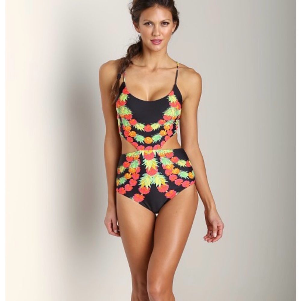 Mara Hoffman Swim Cutout One Piece Swimsuit Size L Black Tropical Floral Halter